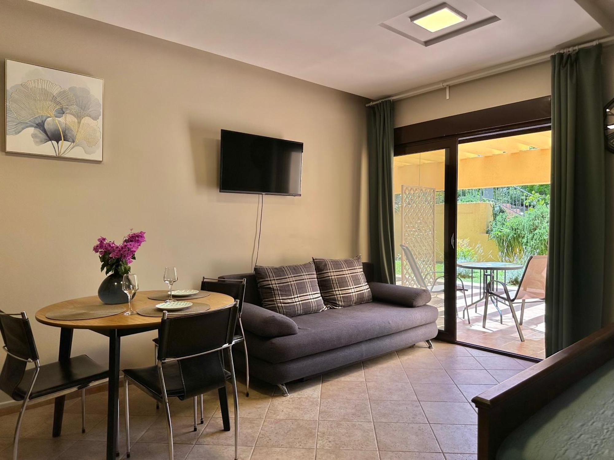 Villa Risan Apartments Eksteriør bilde