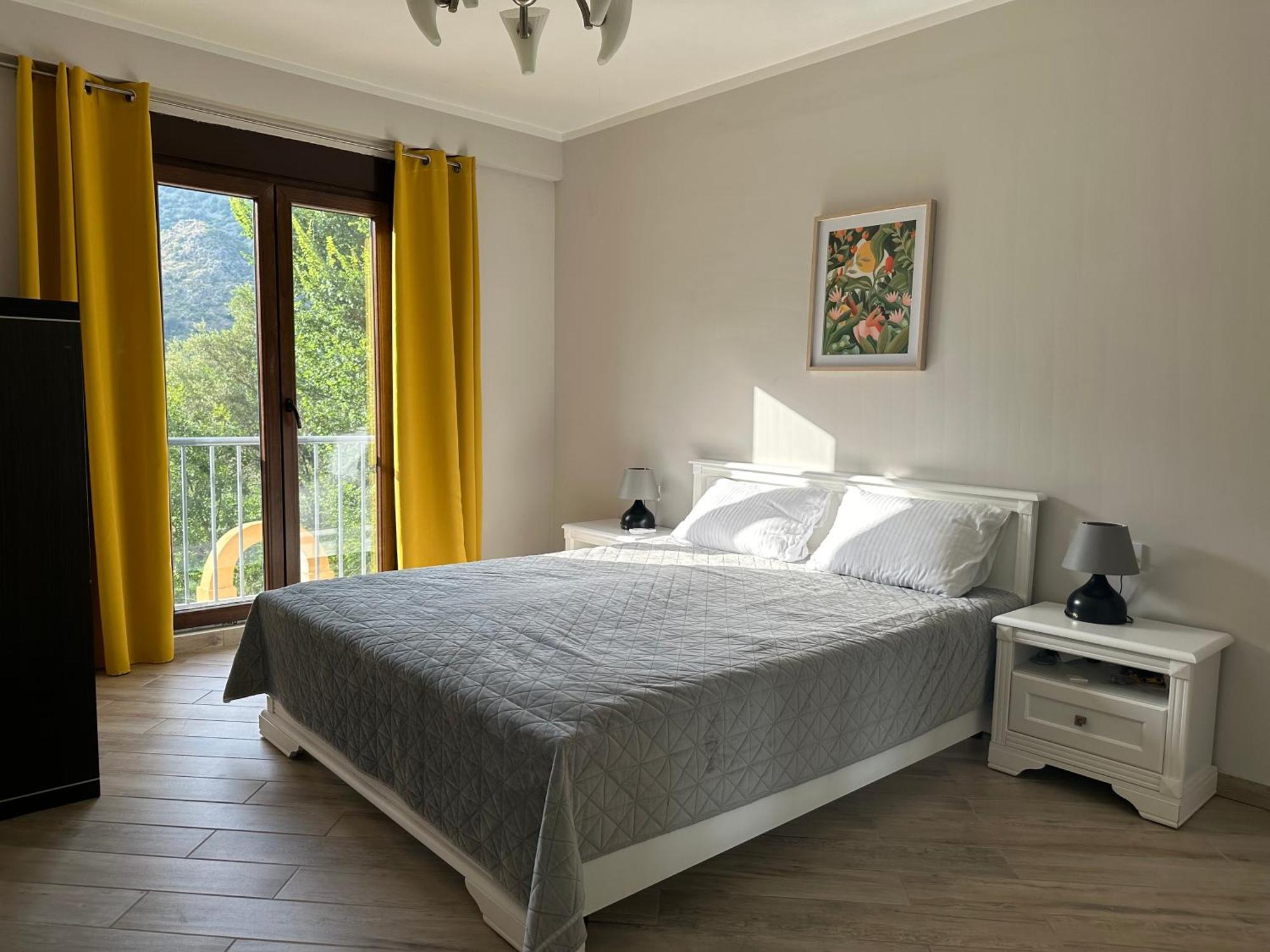 Villa Risan Apartments Eksteriør bilde